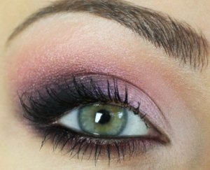 Make: Rosa