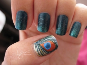 Art Nails: Green + Glitter + Ombre + Peacock