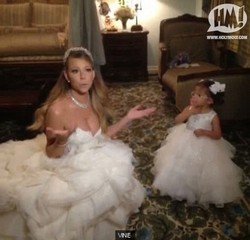 Mariah Carey Renova os Votos de Casamento como Princesa - imagem 2