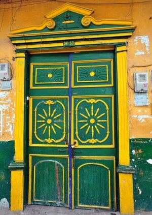 #Porta #Fachada #Decoração #Verde #Amarelo