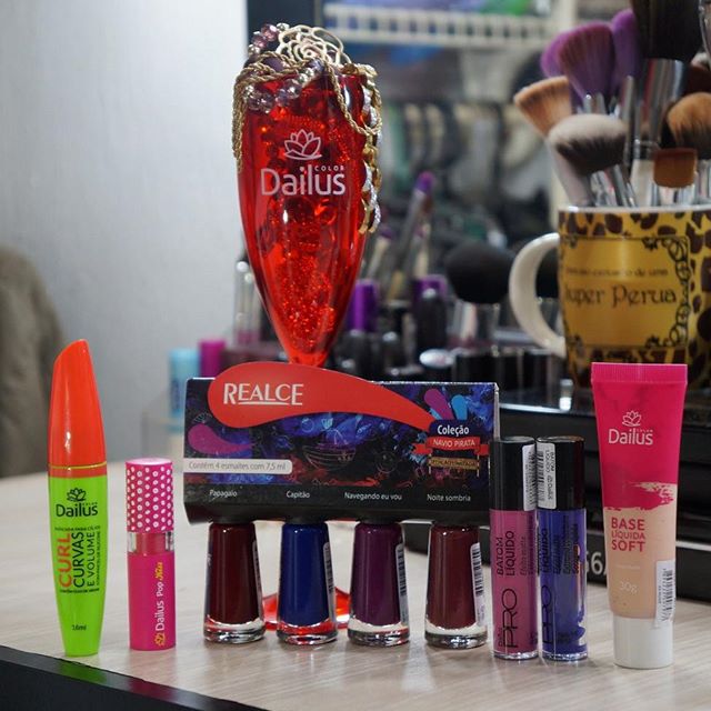 Dailus e alguns de seus lançamentos na Beauty Fair