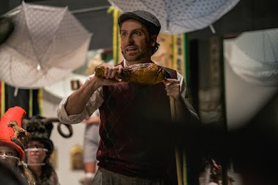 Conheça Adriano Fanti ator convidado em 'João e Maria - O Musical'