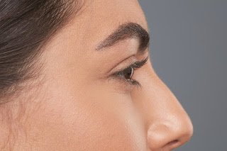 AVON lança No Limits - máscara de cílios com aplicador e tecnologia exclusiva que garante curvatura e volume - imagem 4