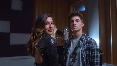 Luiza Dam e Lucas Burgatti em cover de "Inesquecível", de Giulia Be e Luan Santana