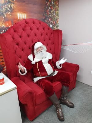 Papai Noel digital "salva" Natal de Crianças