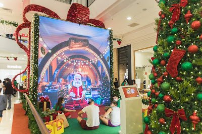 Papai Noel Virtual conversa em tempo real com visitantes no Shopping Metrô Santa Cruz
