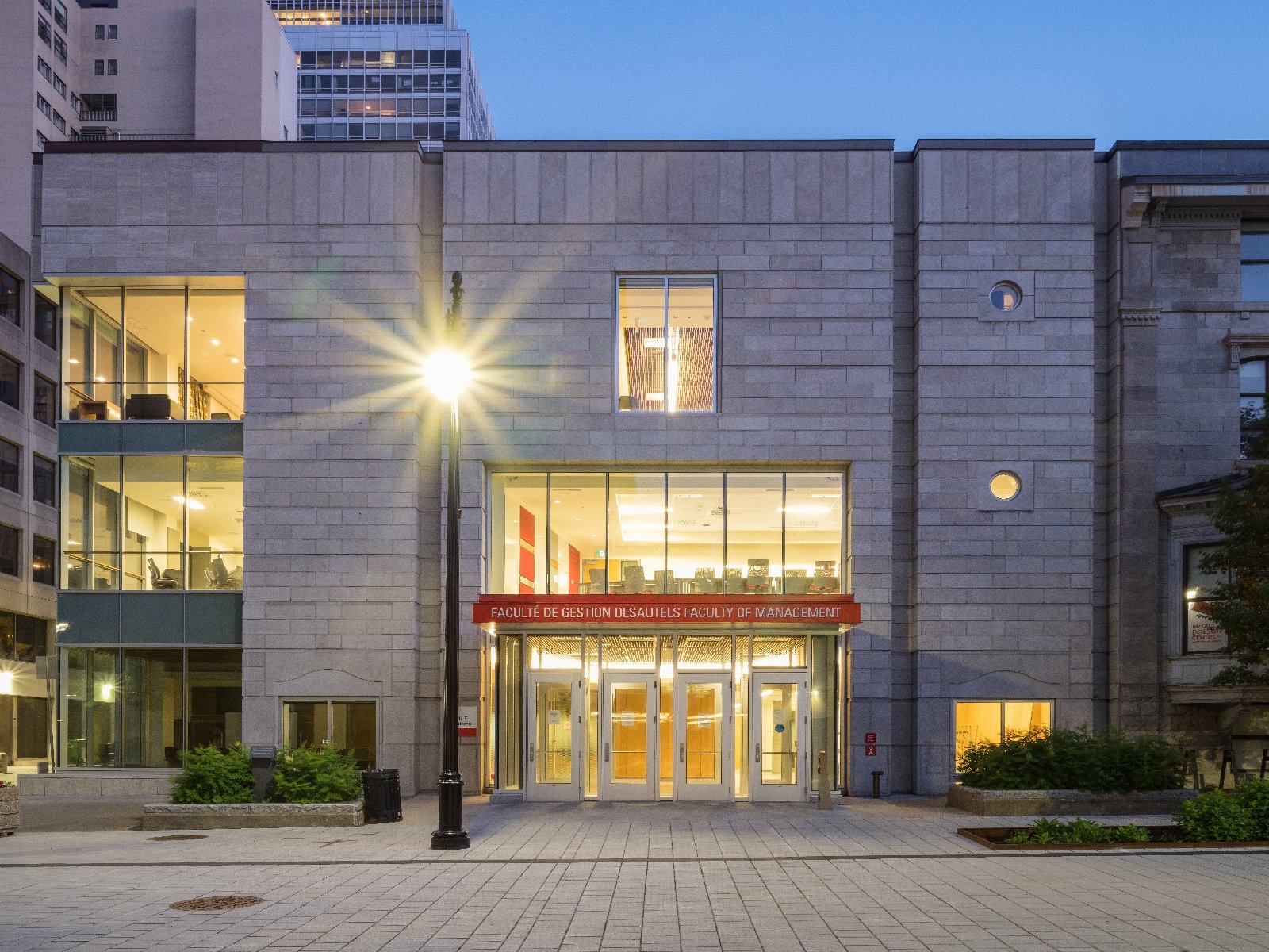 Universidade canadense atrai e prepara brasileiros para profissões do futuro