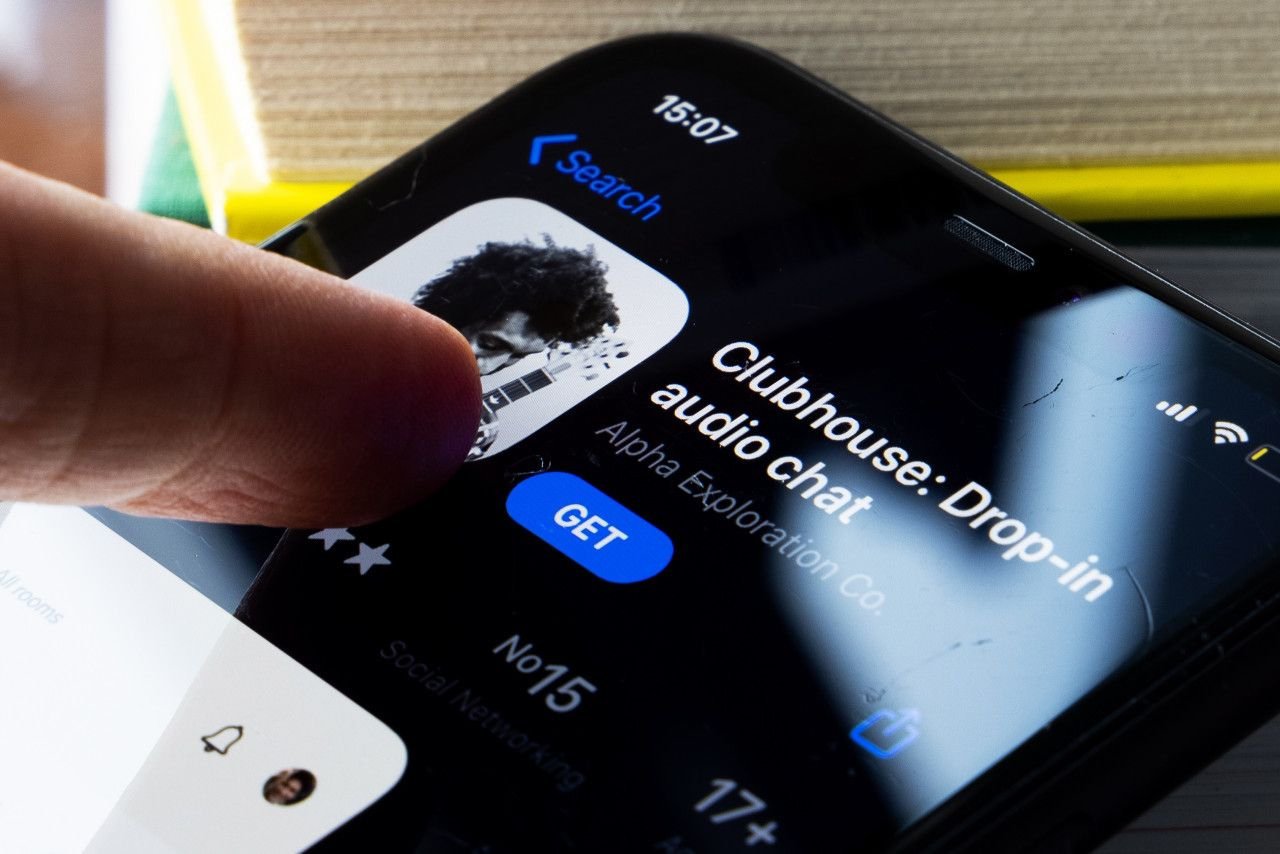 Quer entrar no Clubhouse? Conheça a nova rede social
