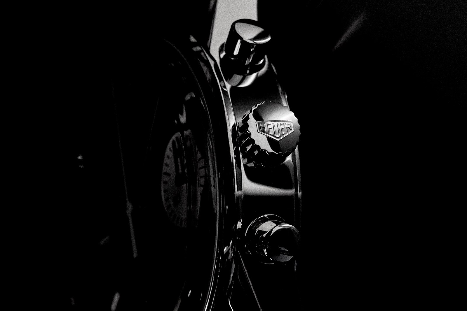 TAG Heuer Apresenta: TAG Heuer Carrera 'Dato 45' HODINKEE Limited Edition - imagem 5
