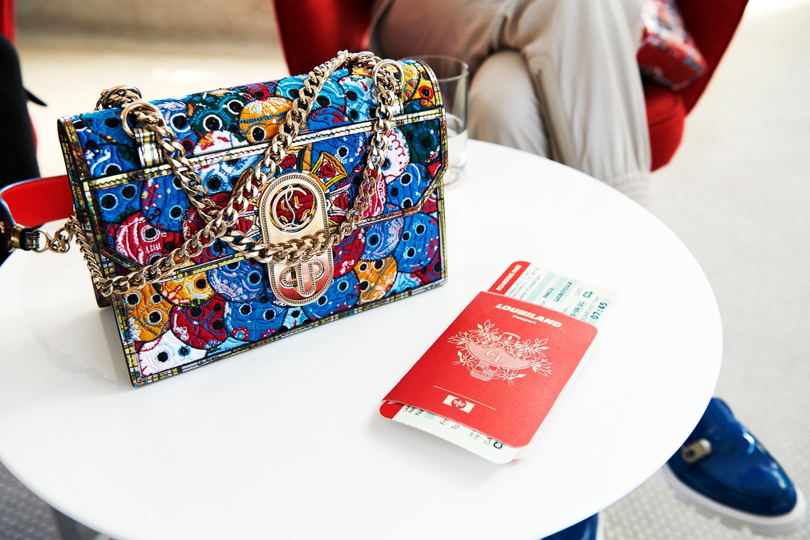 Christian Louboutin apresenta coleções feminina e masculina de Outono-Inverno 2021Por meio de uma experiência - imagem 4