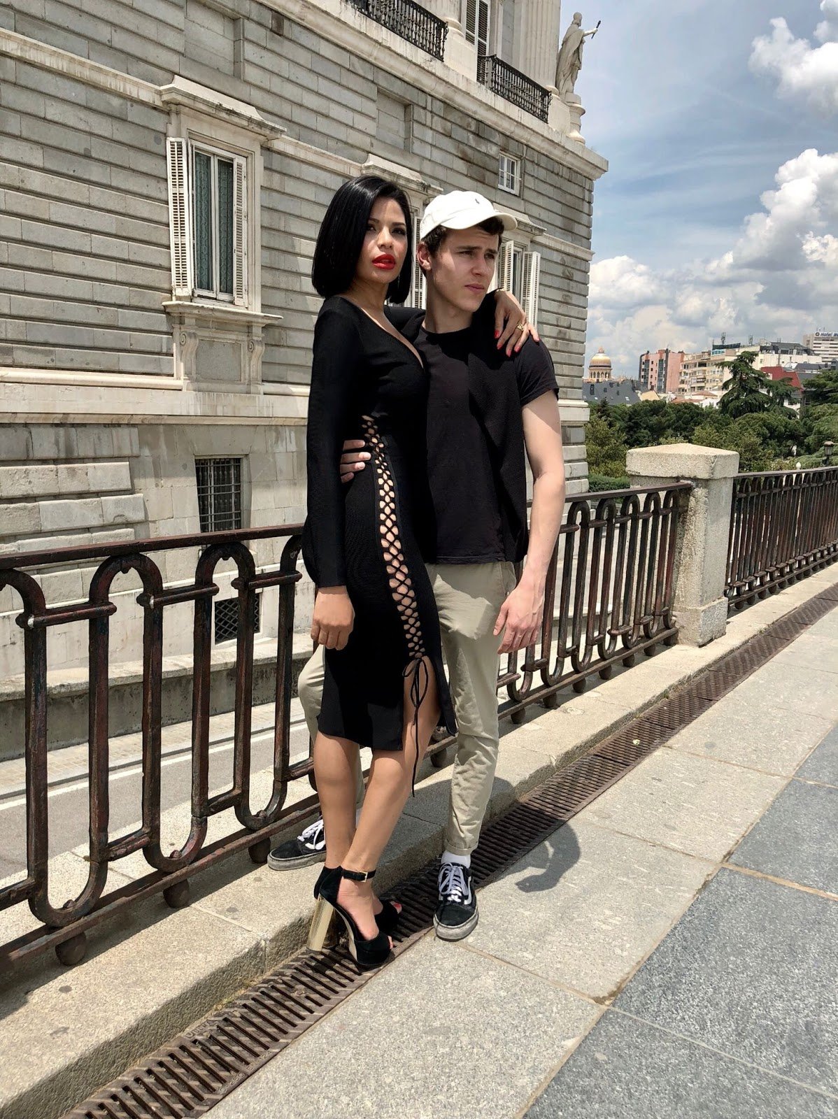 Conheça a modelo brasileira que beijou Aron Piper, ator de Elite assumidamente bissexual. - imagem 2