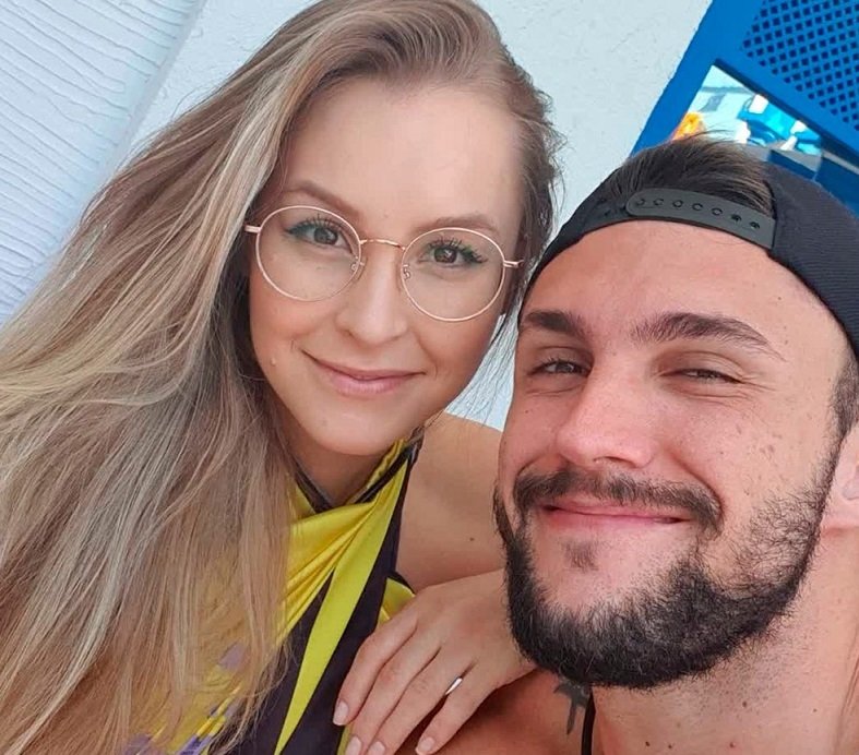 O romance “improvável” de Carla Diaz e Arthur