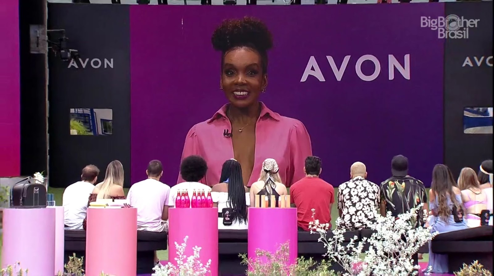 Thelma Assis volta ao BBB em ação da Avon para o Dia da Mulher