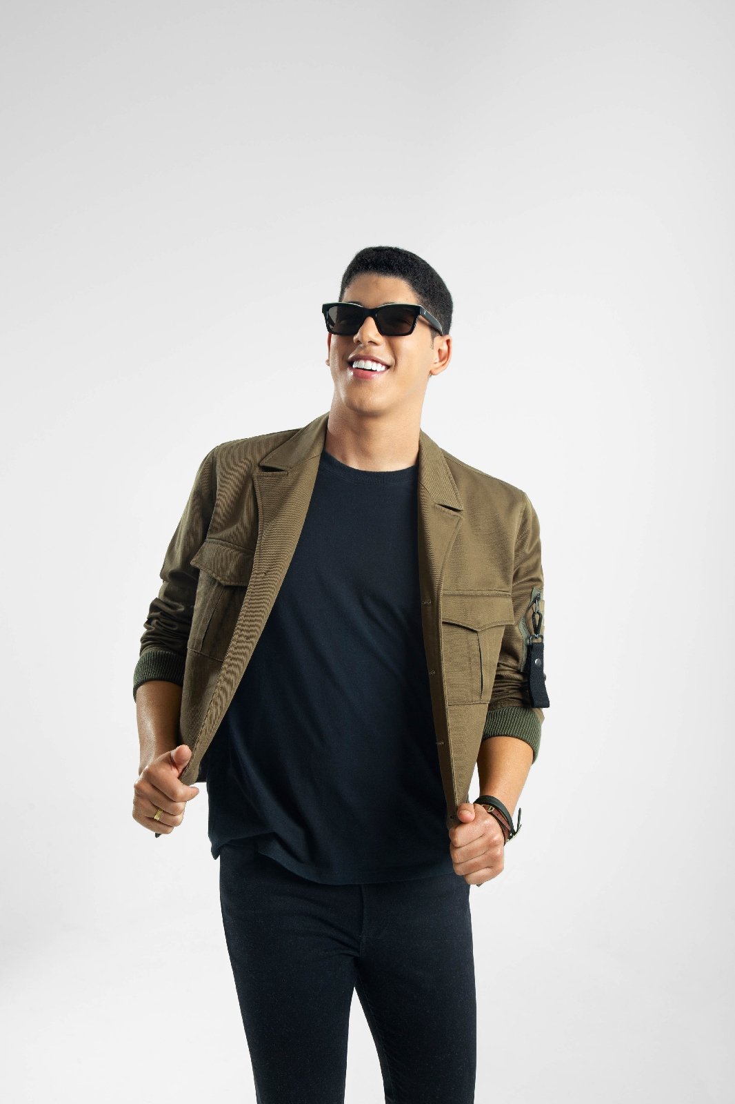 Zé Vaqueiro anuncia data da primeira live-show com repertório embalado por sucessos e músicas inéditas