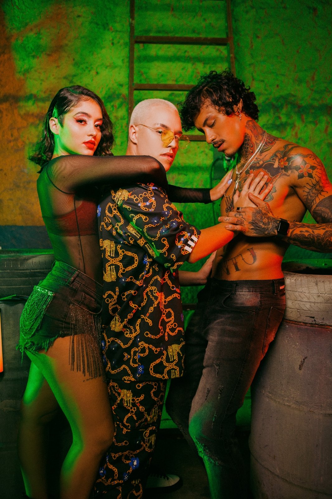 Bailarino das celebs, Felipe Vilarim, lança "Bem Lento" com Tropkillaz