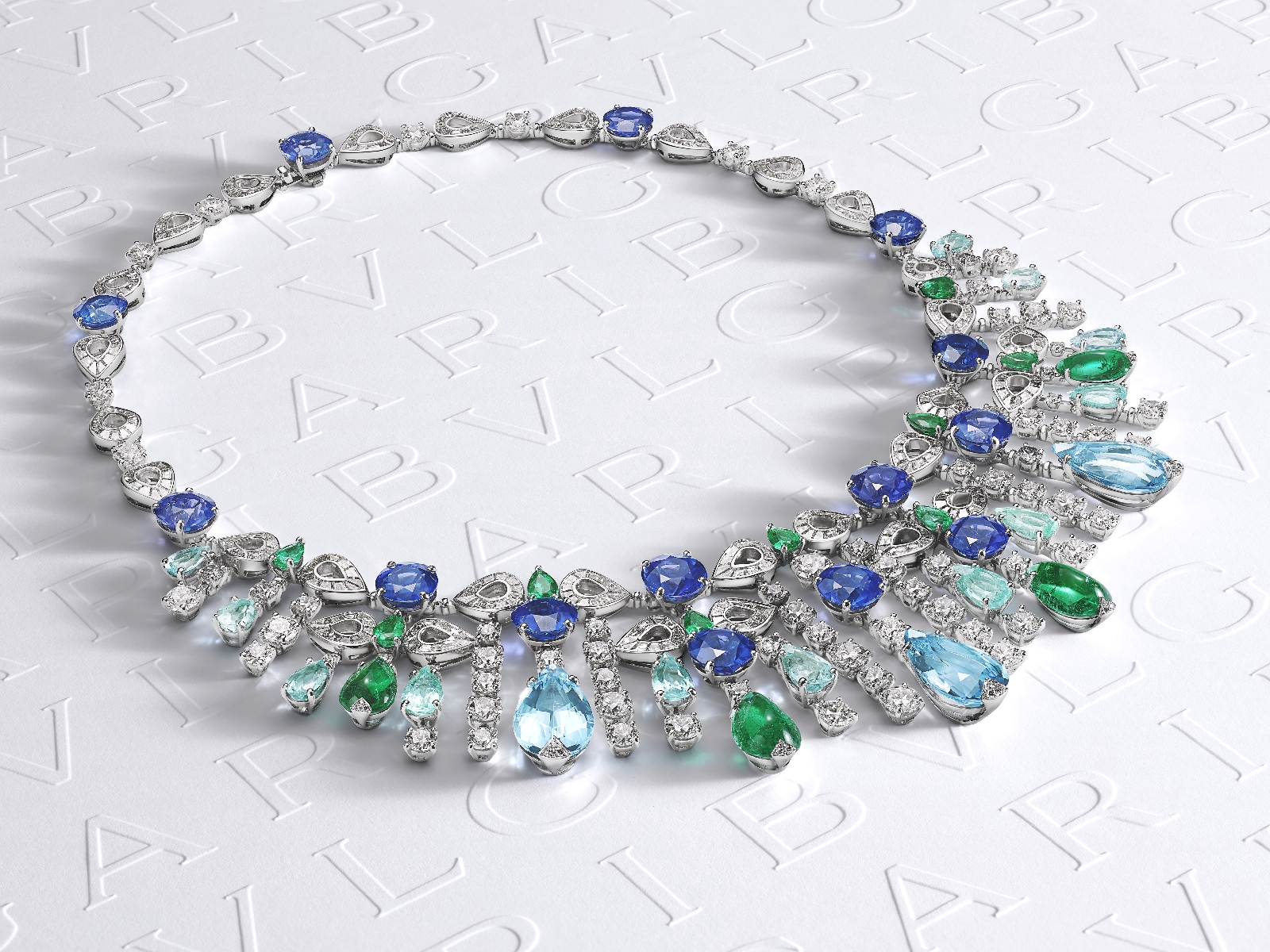 BVLGARI APRESENTA: COLOUR JOURNEYSA TURMALINA PARAÍBA