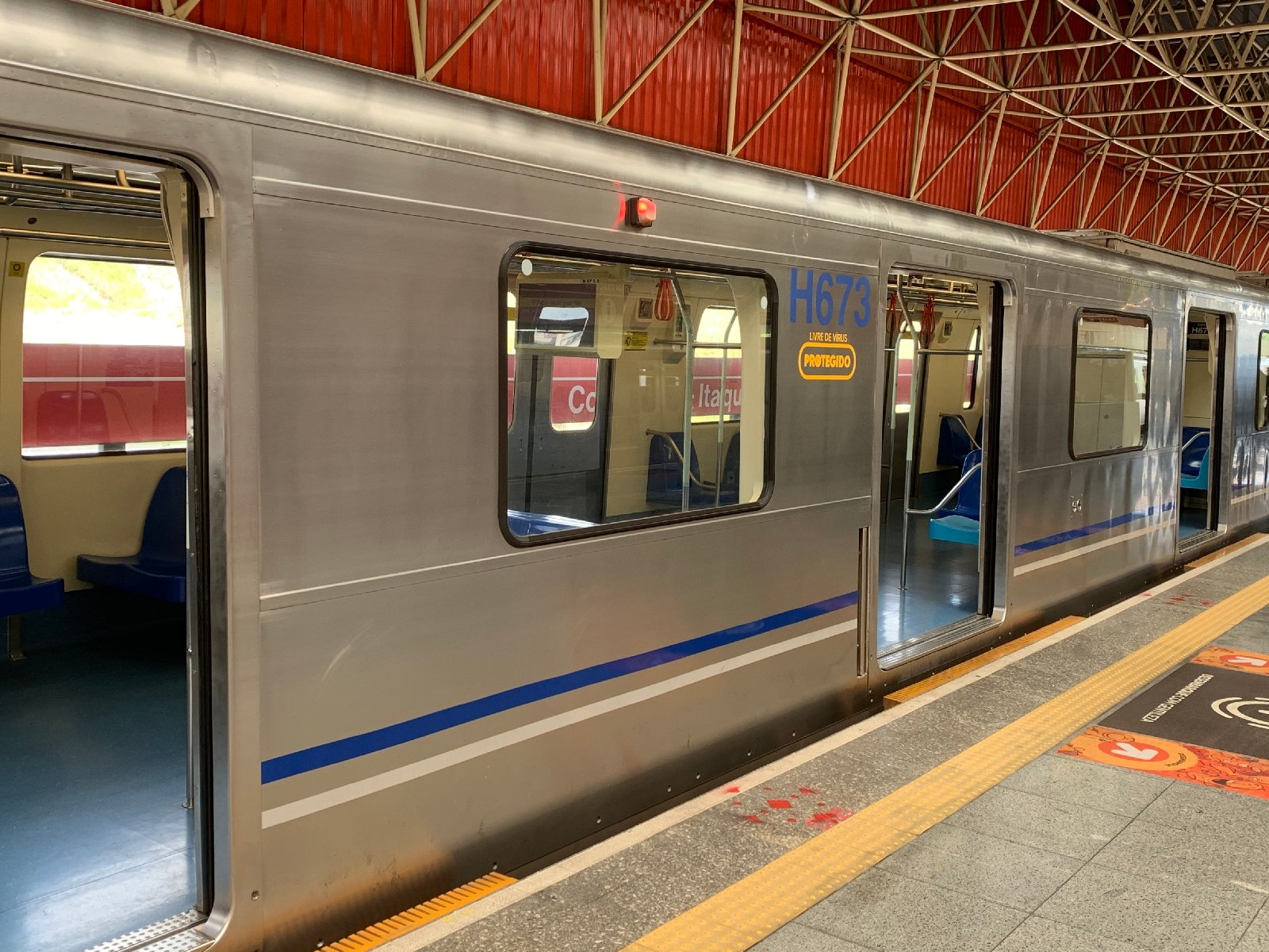 Metrô implementa soluções contra Covid em trem da Linha 3-Vermelha