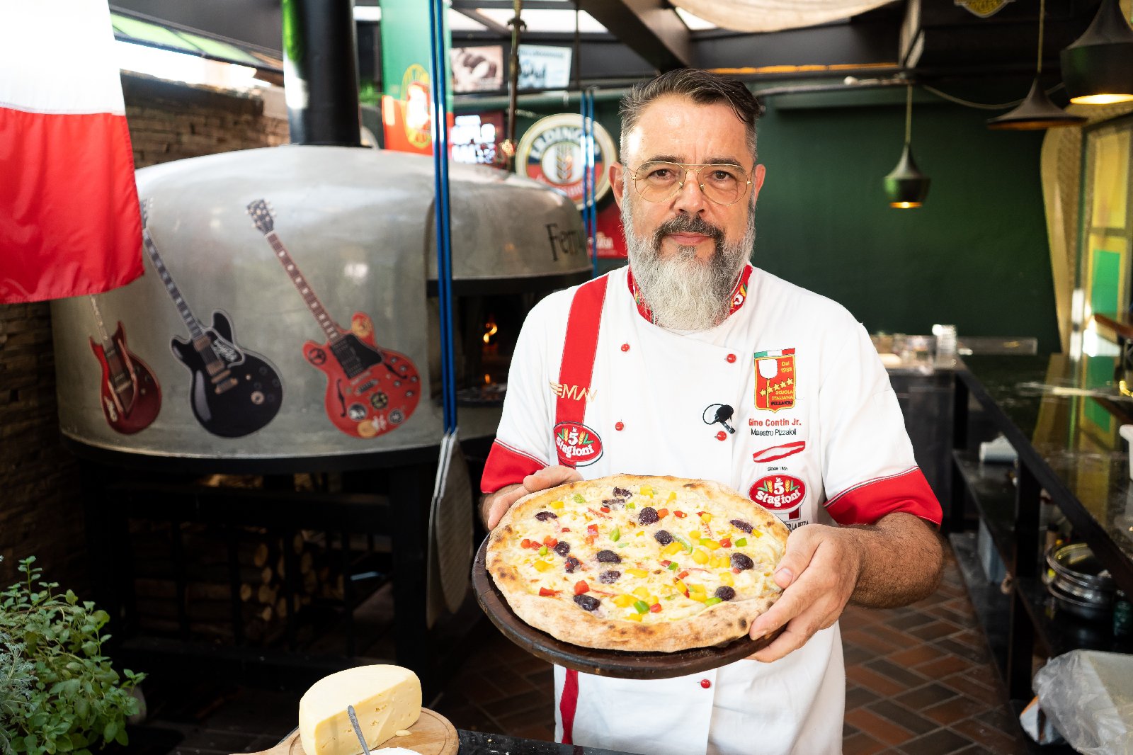 Pizza de Bacalhau com Natas é a sugestão do chef Gino Contin para a Páscoa