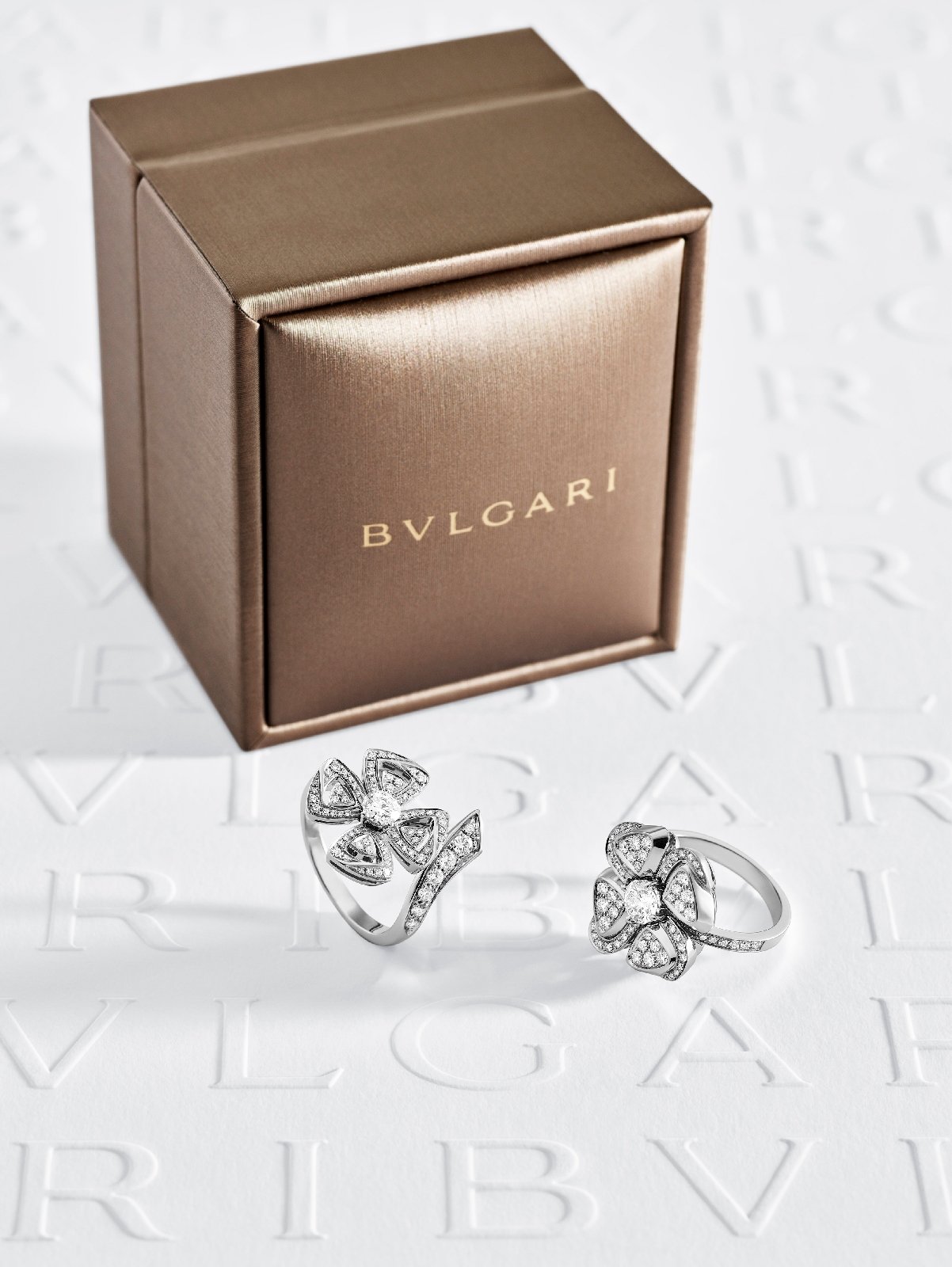 BVLGARI abre pop-up store no shopping Cidade Jardim e apresenta uma seleção exclusiva de acessórios e joias a - imagem 9