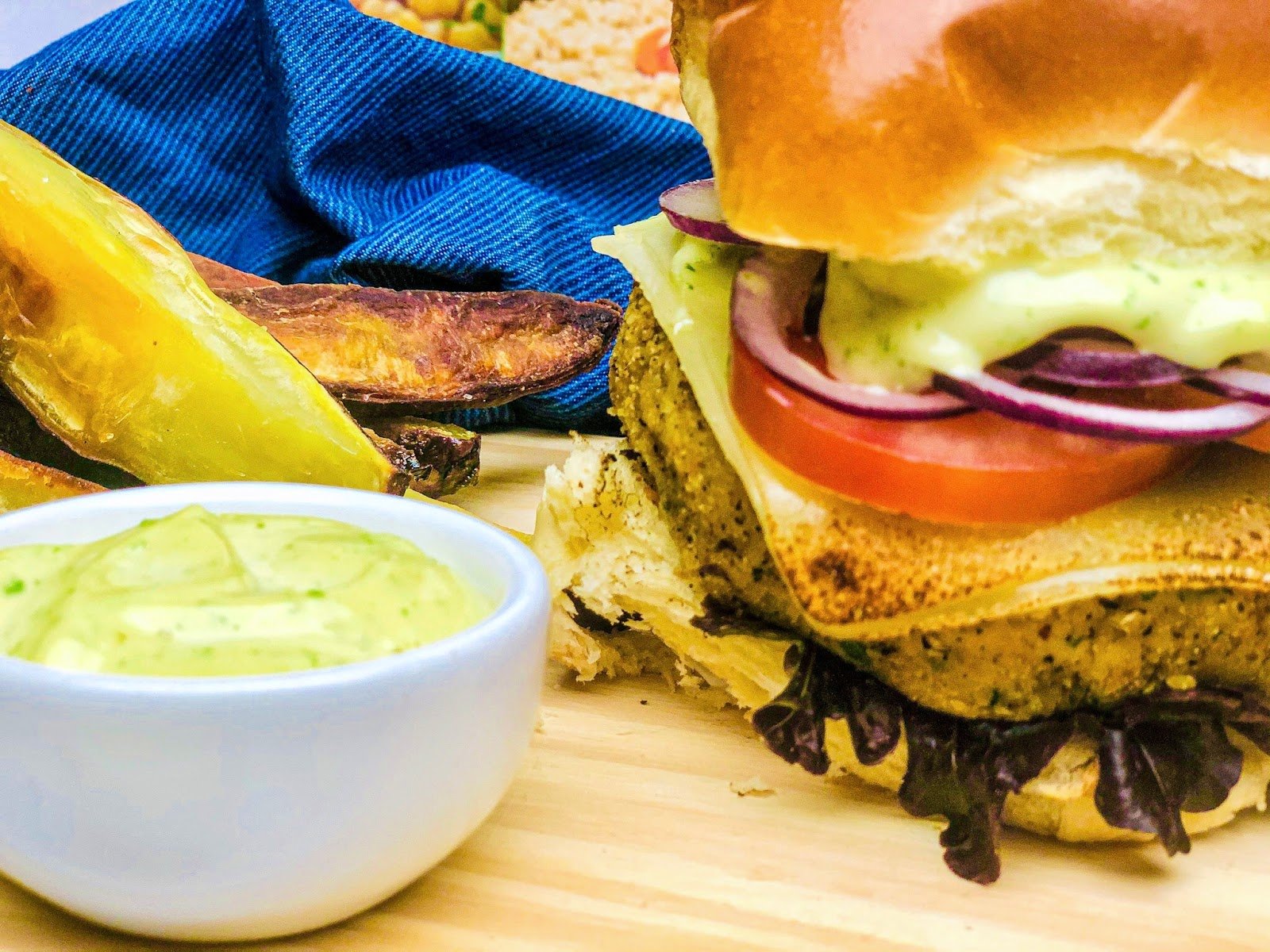 Hambúrguer de falafel é opção vegana para o Dia do Hambúrguer - imagem 2