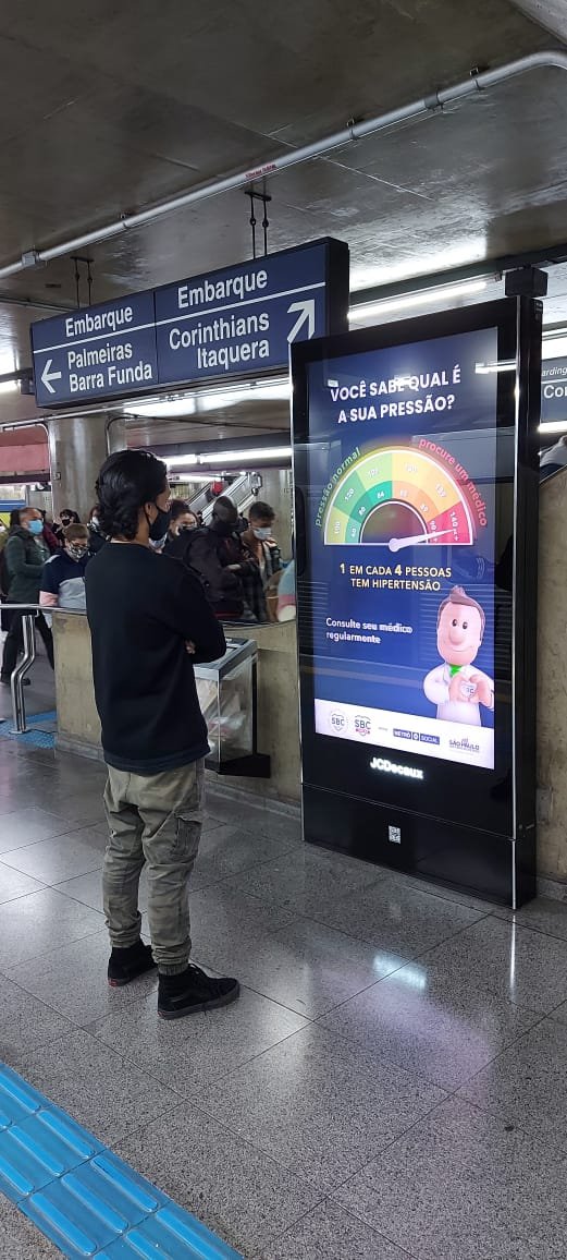 Metrô de São Paulo apoia campanha da SBC e alerta população sobre hipertensão