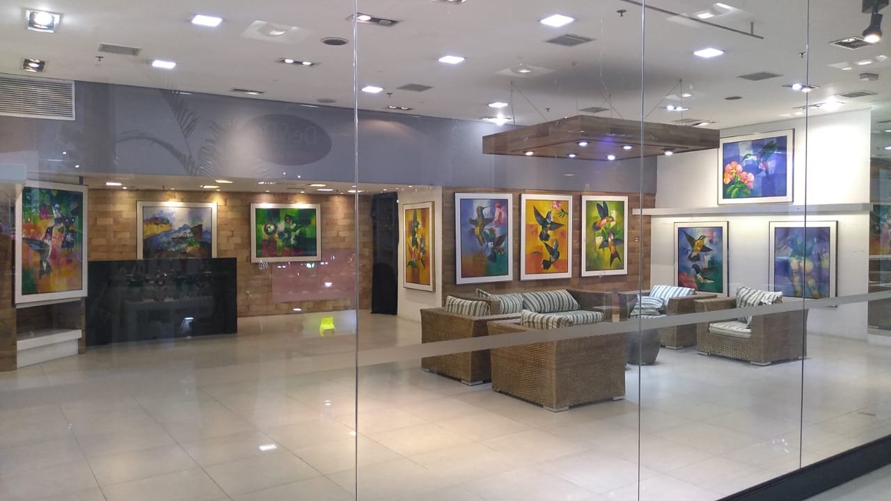 Shopping West Plaza tem exposição de grande artista plástico peruano