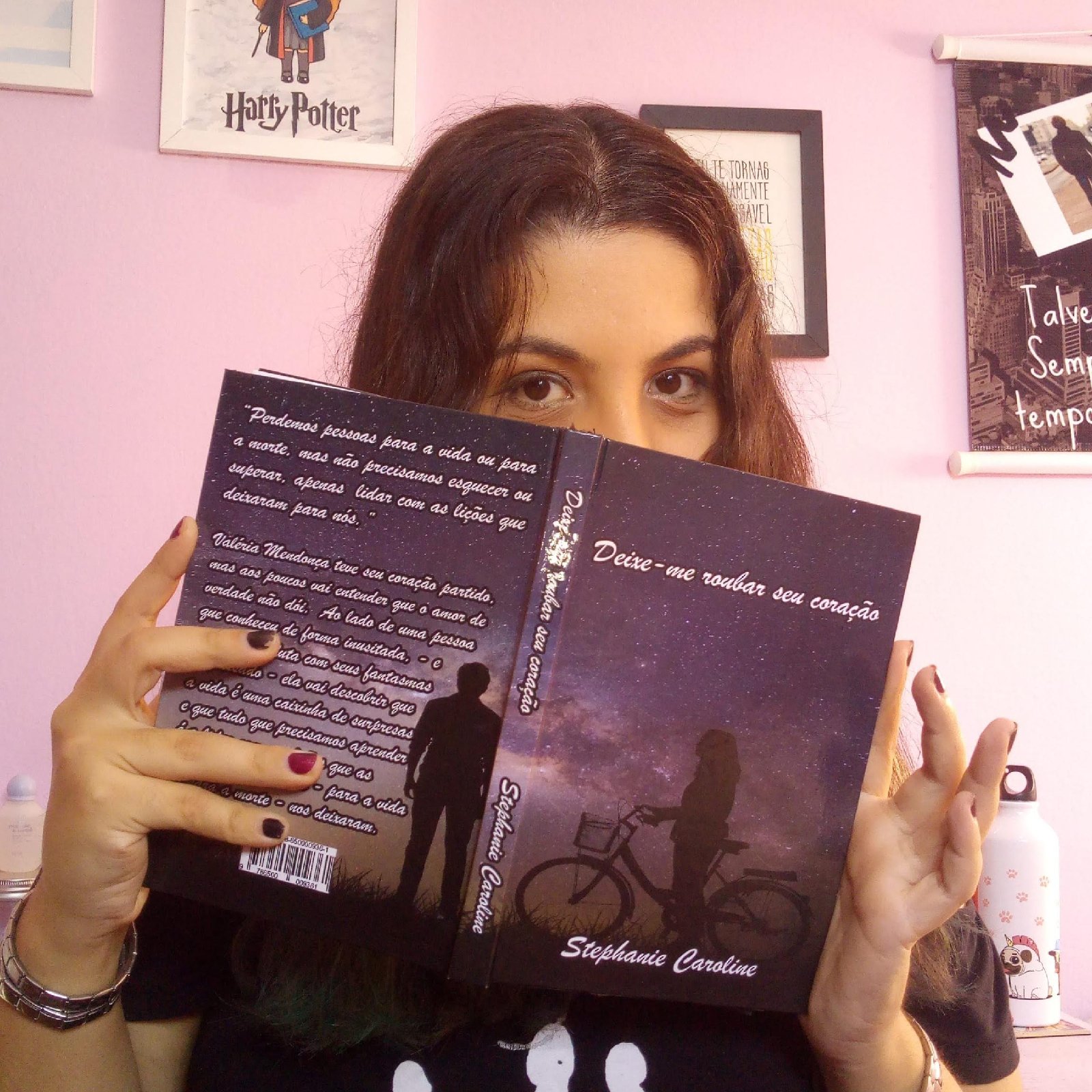 Escritora conquista com personagens "gente como a gente"