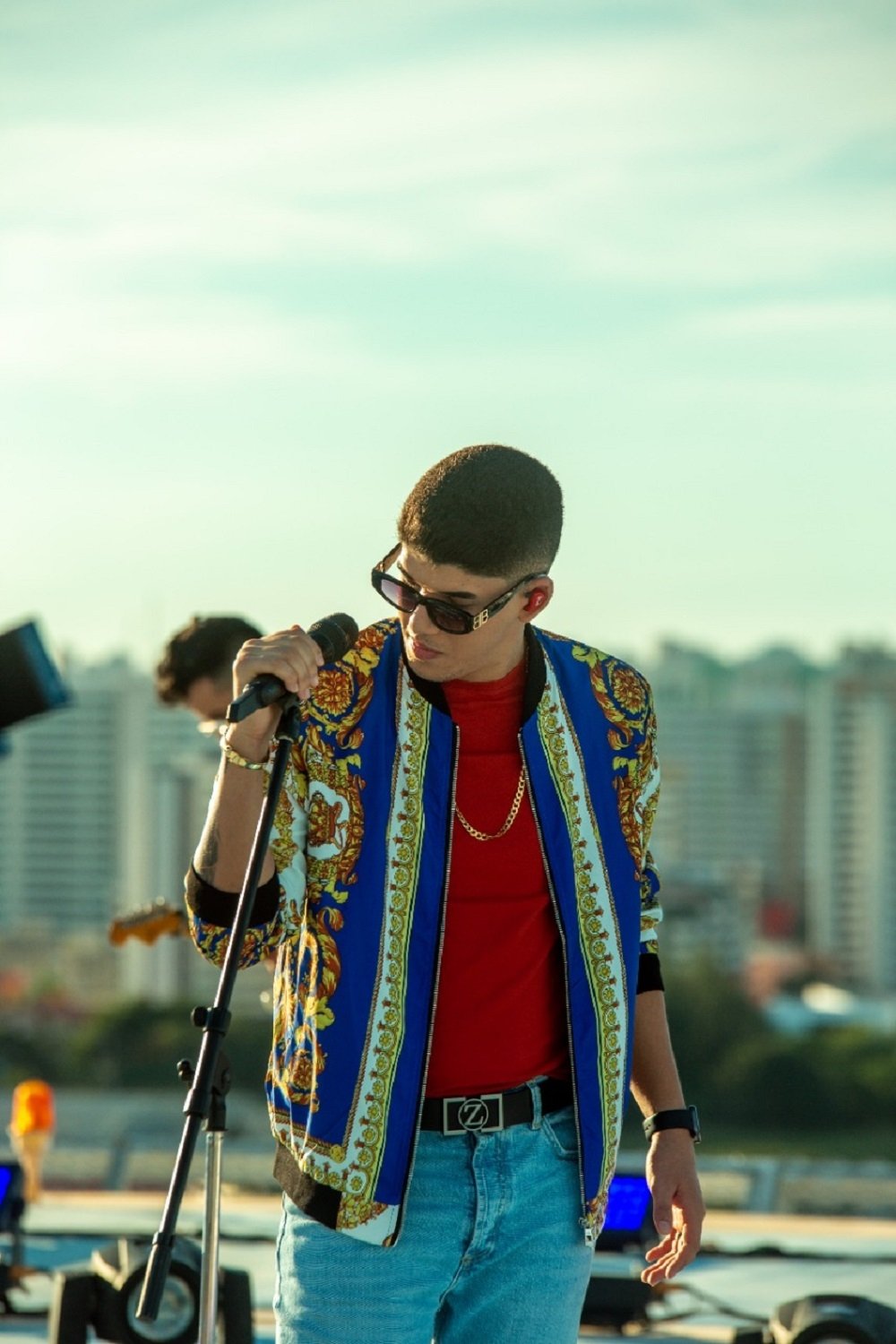 Zé Vaqueiro lança clipe da música "Queda de Moto", faixa do recém-lançado álbum "Vibe Original"
