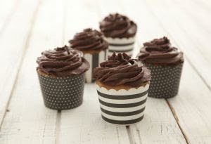 Adria ensina receita de Cupcake para adoçar a semana
