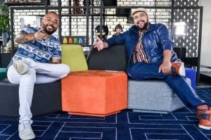 Dudu Nobre fala de samba, dos ídolos e da saudades da avó em bate papo com Tiago Abravanel