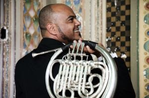Brasileiro conquista Prêmio Punto 2021 da Internacional Horn Society. mundial dos trompistas