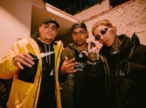 Em "Artigo de Grife", Danzo se une a Massaru no batismo de Igão, do Podpah, no trap