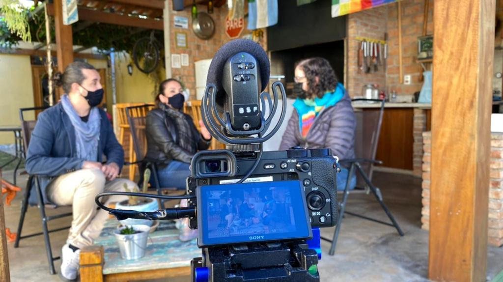 EPTV, afiliada à Rede Globo, estreia programa "Casa em Verso e Prosa"