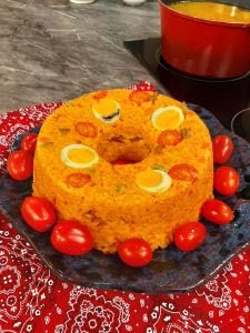 Não sabe o que fazer com as sobras de risoto que tem na geladeira?