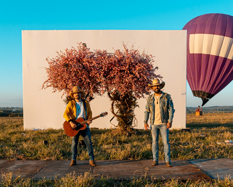 FERNANDO & SOROCABA LANÇAM ÁLBUM “A UMA MÚSICA DE DISTÂNCIA” - imagem 2