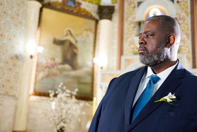 Péricles é abandonado no altar em novo clipe