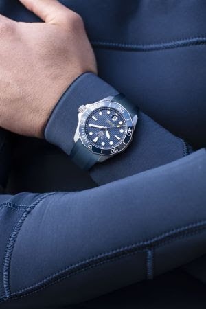 TAG Heuer apresenta o Aquaracer Professional 300 Night Diver - imagem 4