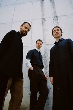 Scalene expande possibilidades sonoras no single duplo "NÉVOA" e "TANTRA", que estarão no próximo disco da