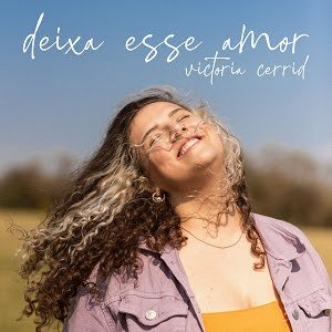 Victoria Cerrid reflete sobre intimidade no single "Deixa Esse Amor", seu segundo lançamento pela produtora