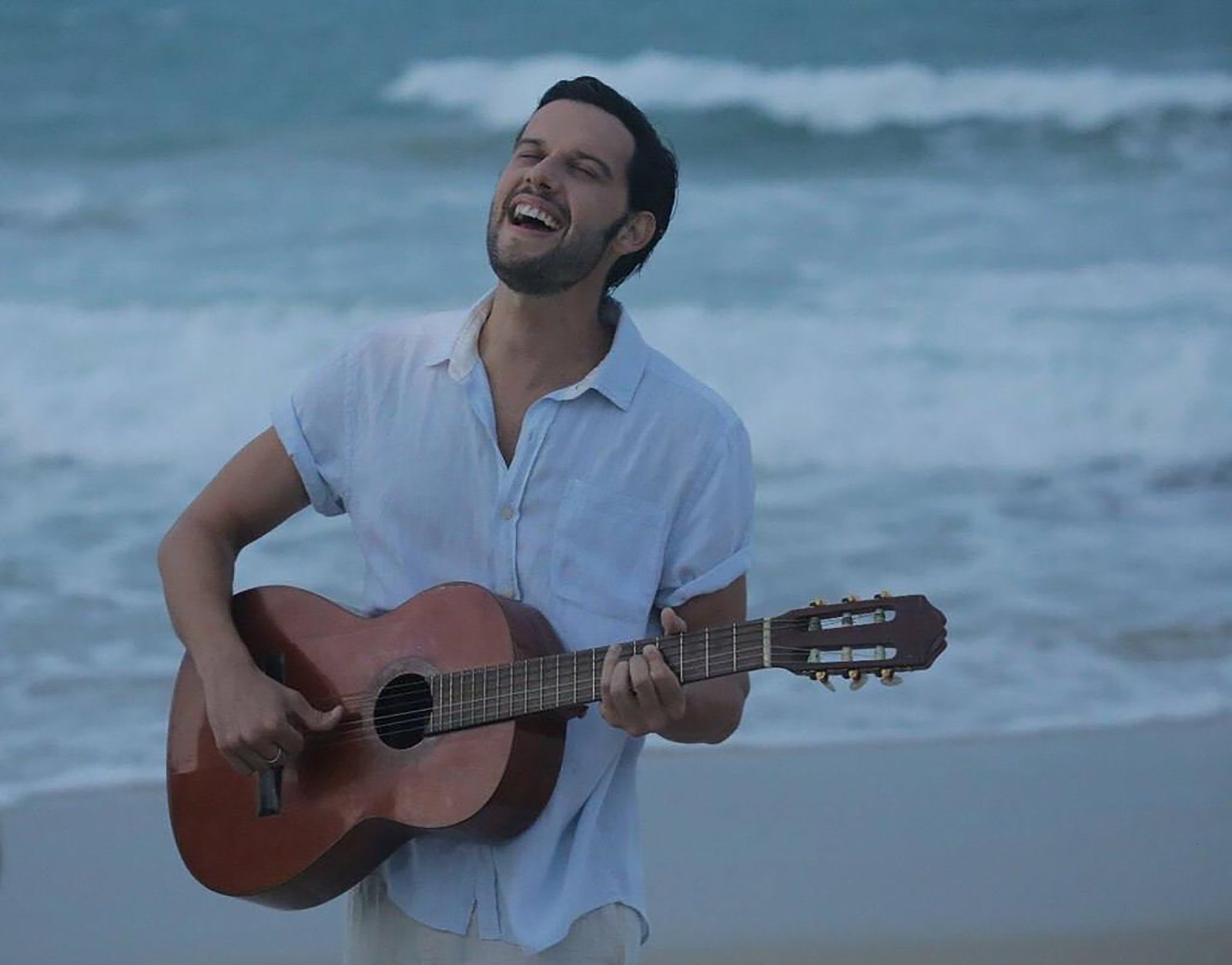 Davi Cartaxo navega pelo POP com o hit "Estrela do Mar"