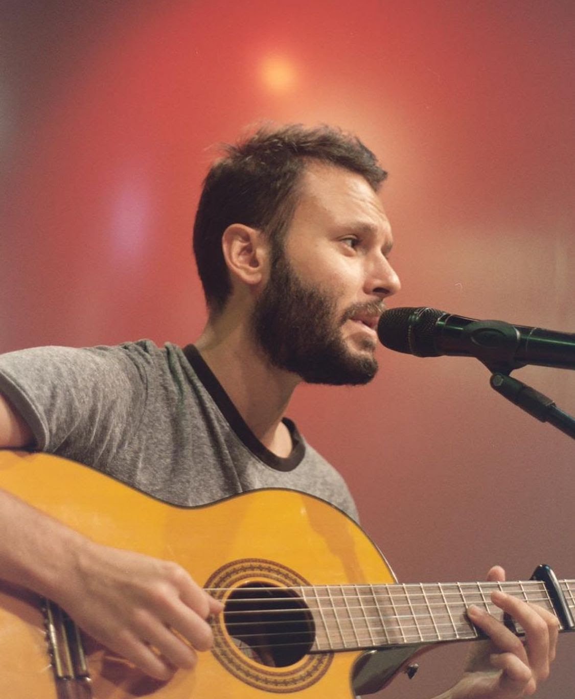 Cinco artistas para você conhecer, ouvir e se apaixonar neste final de ano - imagem 5