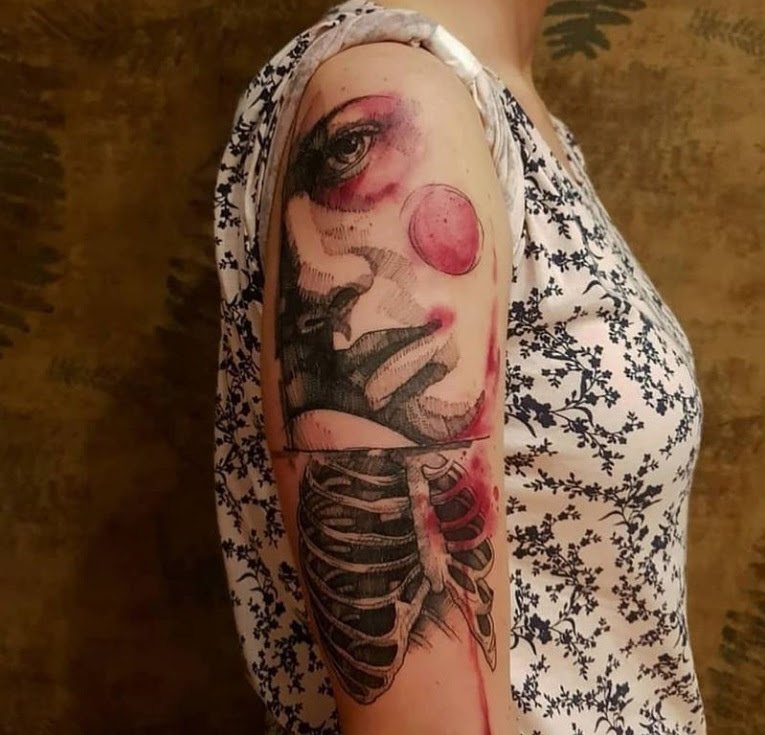 Domingueira fecha 2021 com tattoo, drinks e boa música em Curitiba - imagem 2