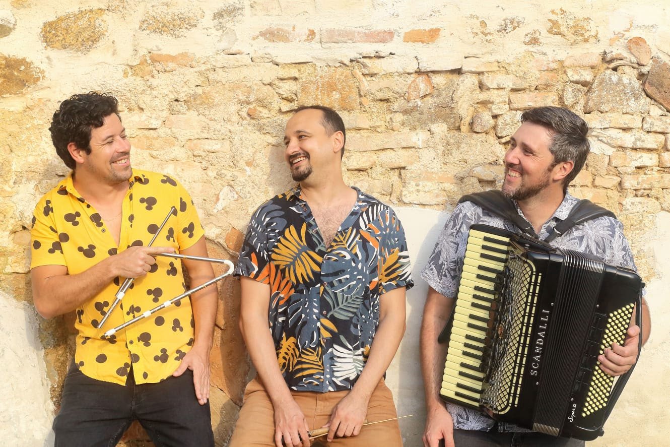 Forró do Trio Mormaço chega às plataformas com álbum autoral Vou pro jogo! - imagem 2