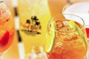 Hard Rock Cafe Curitiba lança menu especial com drinks para o verão