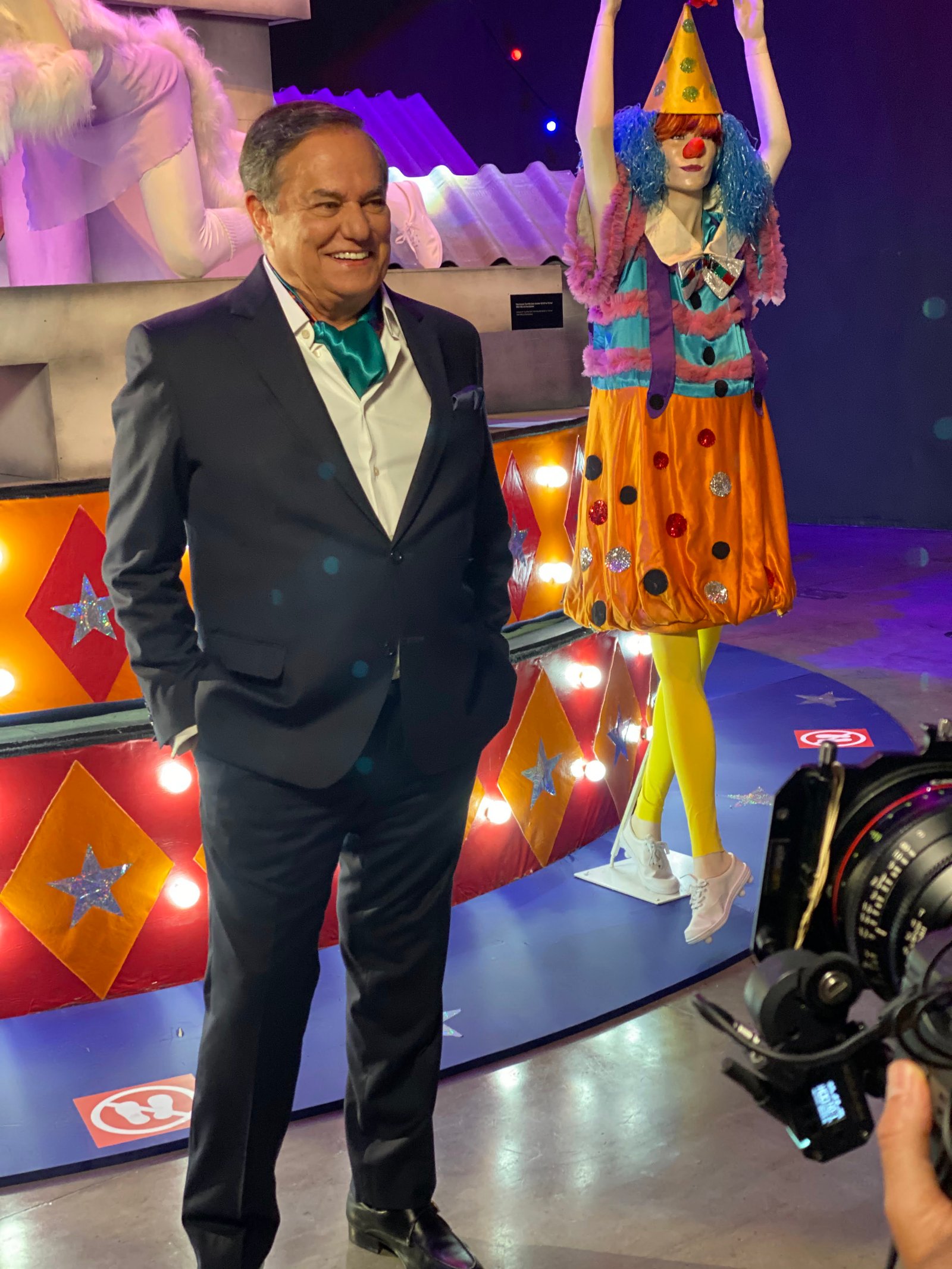 RONNIE VON CELEBRA AMIZADE COM RITA LEE E GRAVA VIDEOCLIPE DE “SÓ DE VOCÊ”, CLÁSSICO DA CANTORA