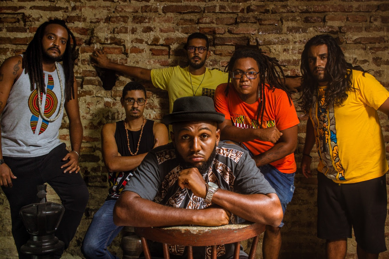 Abulidu manda recado contra o racismo em nova música e clipe
