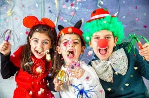 Crianças produzem o próprio abadá para curtir Carnaval Consciente do Santana Parque Shopping