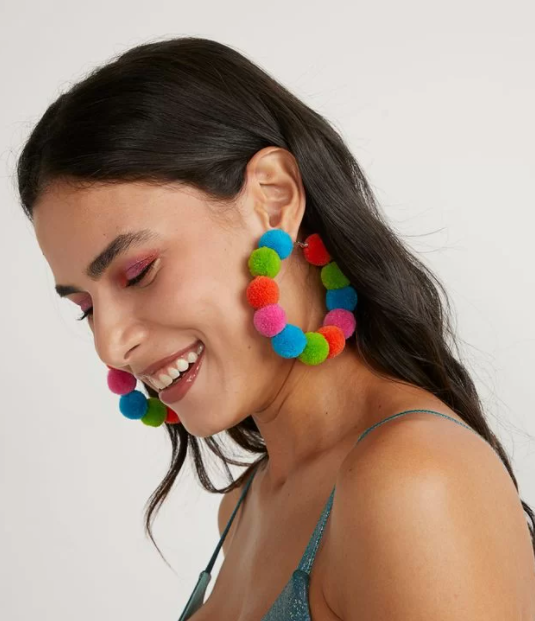 Inspirada pelo Carnaval, Renner apresenta peças cheia de brilho e cores para curtir a data - imagem 3