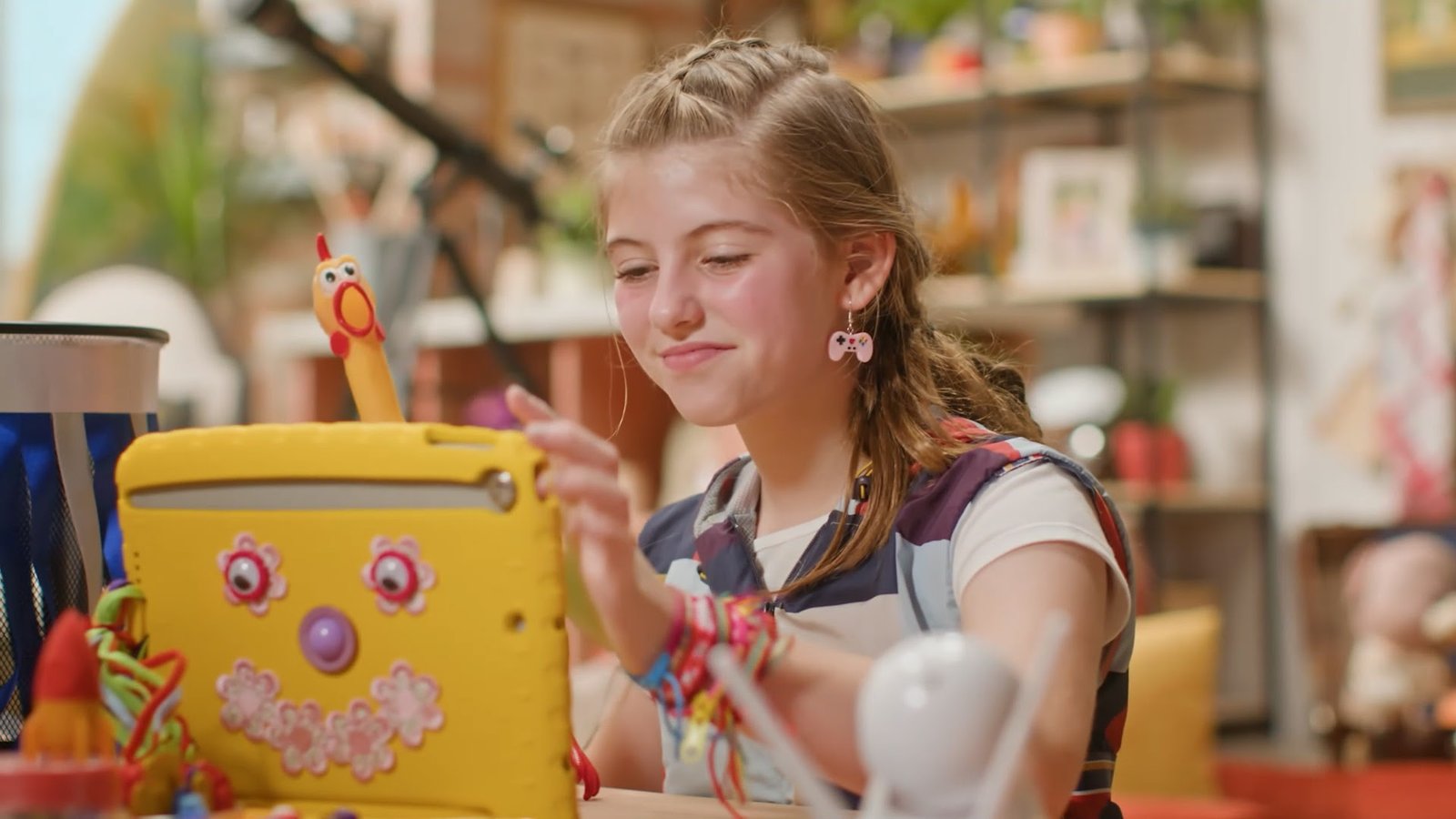 Lorena Queiroz protagoniza nova série infantil do Discovery+