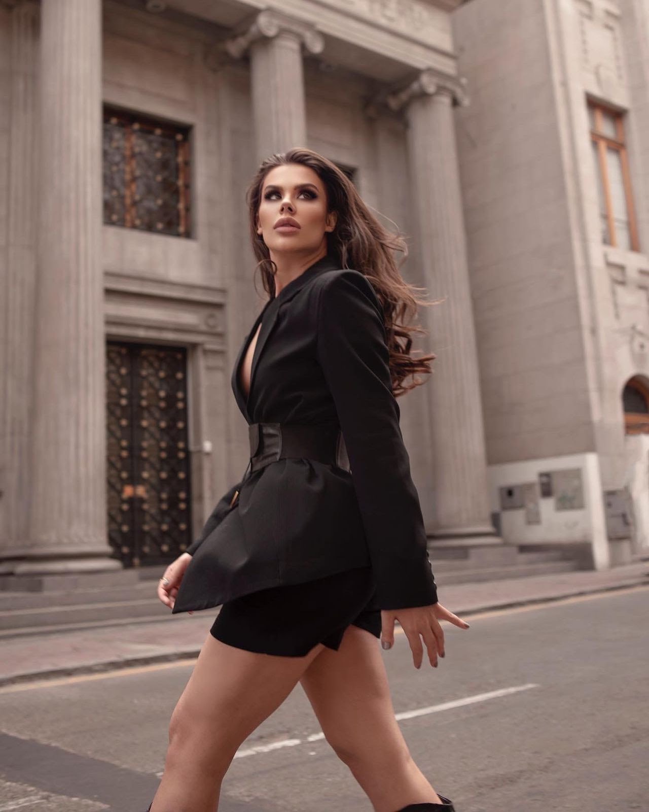 Mariani Piaget posa para campanha no Peru e fala sobre repercussão de sua participação no Miss Europa - imagem 5